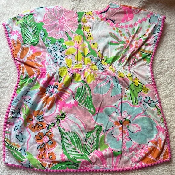 Girls Lilly Pulitzer cover up - Picture 2 of 5